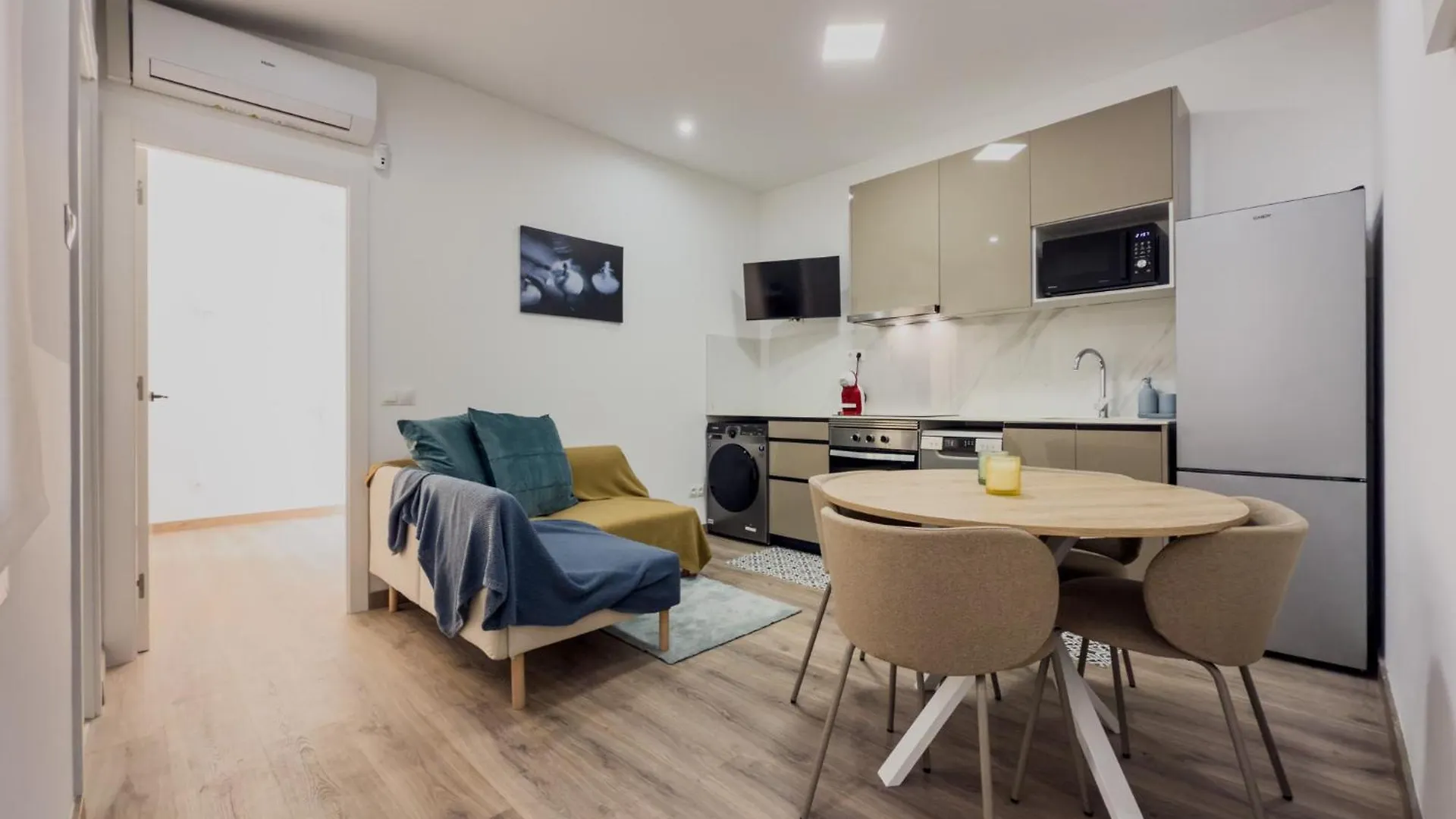 Precioso Apartamento En Ronda Sant Pau Barcelona